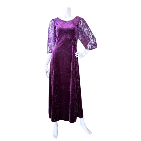 【レース装飾 クラッシュベロア素材】チューリップ袖レースドレス